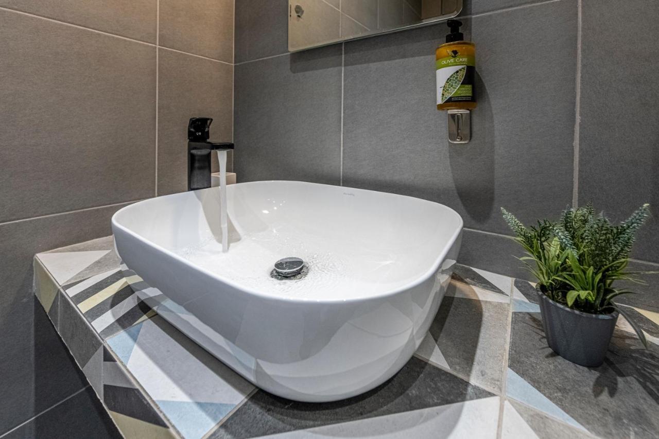 Athenian Boutique Apartments エクステリア 写真
