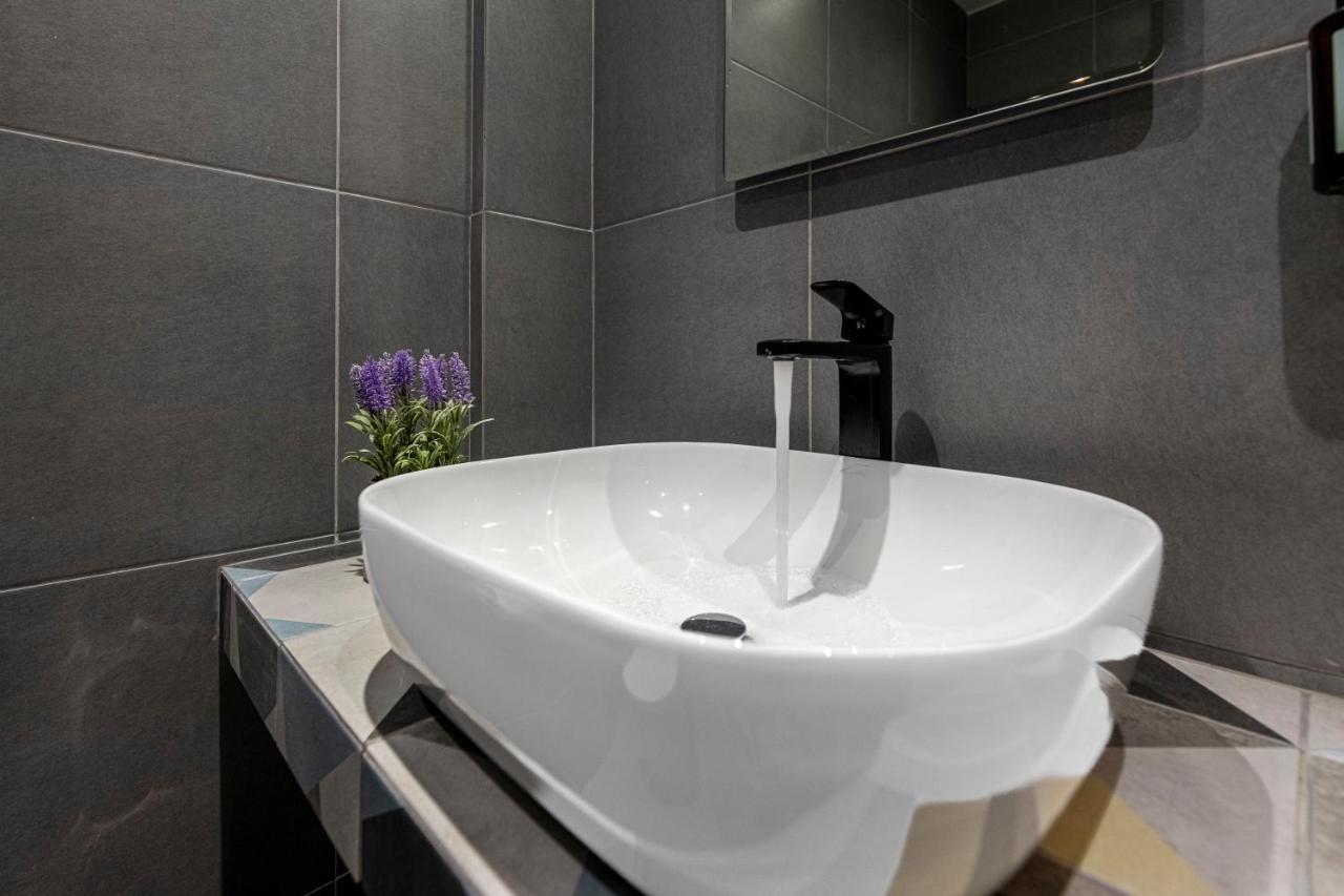Athenian Boutique Apartments エクステリア 写真
